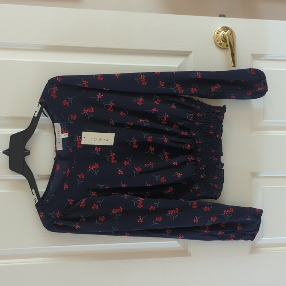 NWT Row A Top